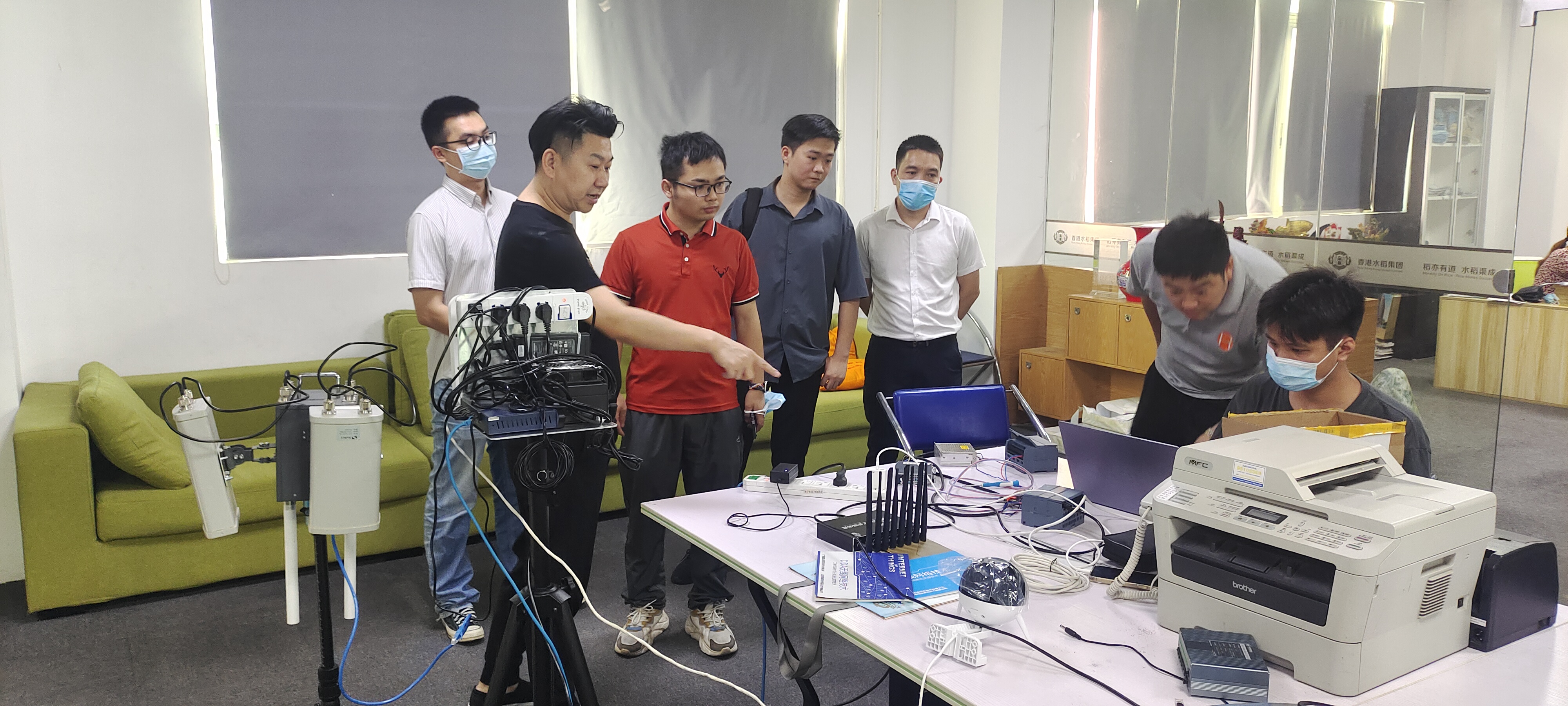 中国联通省市领导一行赴深圳水之稻科技有限公司参访研讨